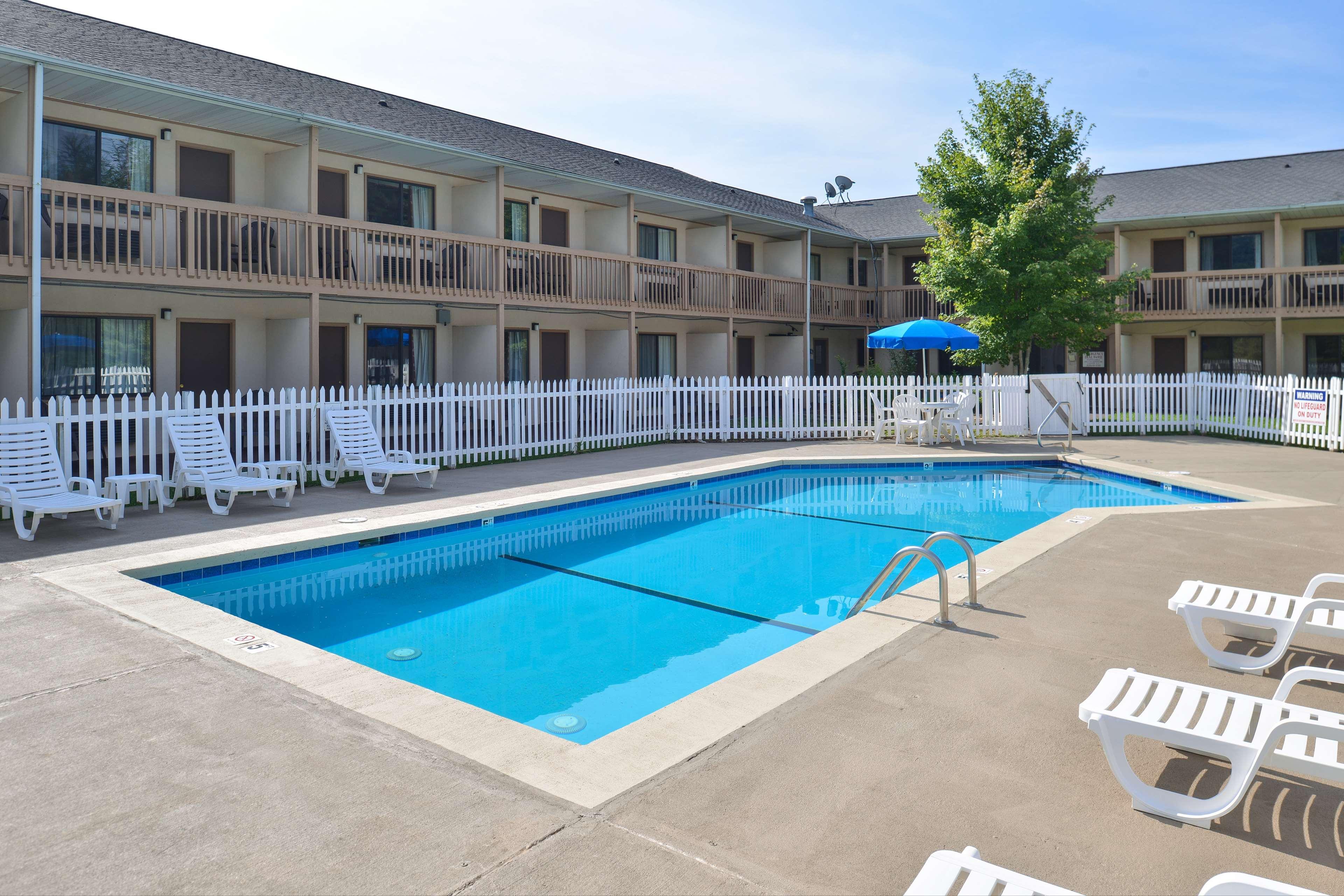 Americas Best Value Inn Canton Exterior photo